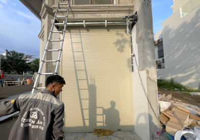 Lắp Đặt Cửa Cuốn Đức Titadoor PM491 Tại Q2 TP HCM