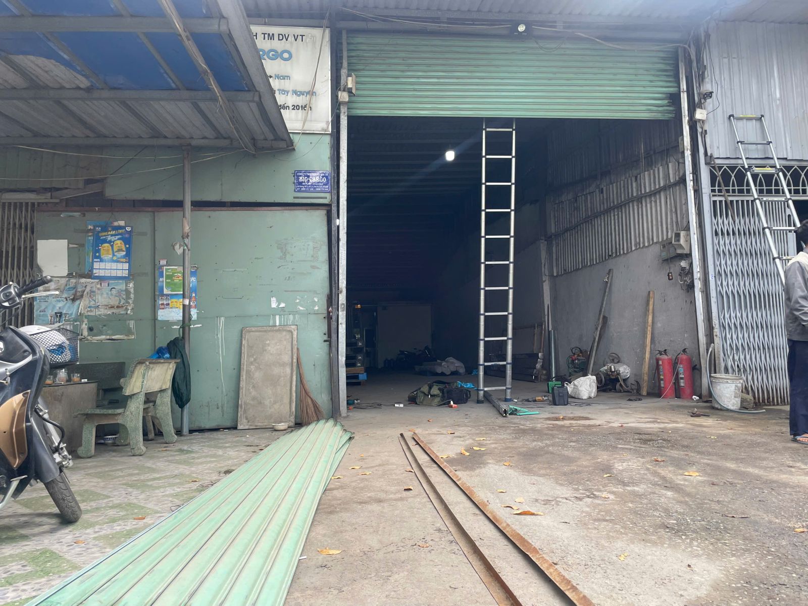 thay lá cửa cuốn