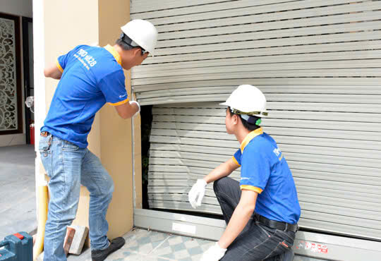 Dịch Vụ Sửa Chữa & Bảo Trì Cửa Cuốn 24/7 Giá Rẻ Uy Tín Tại TPHCM