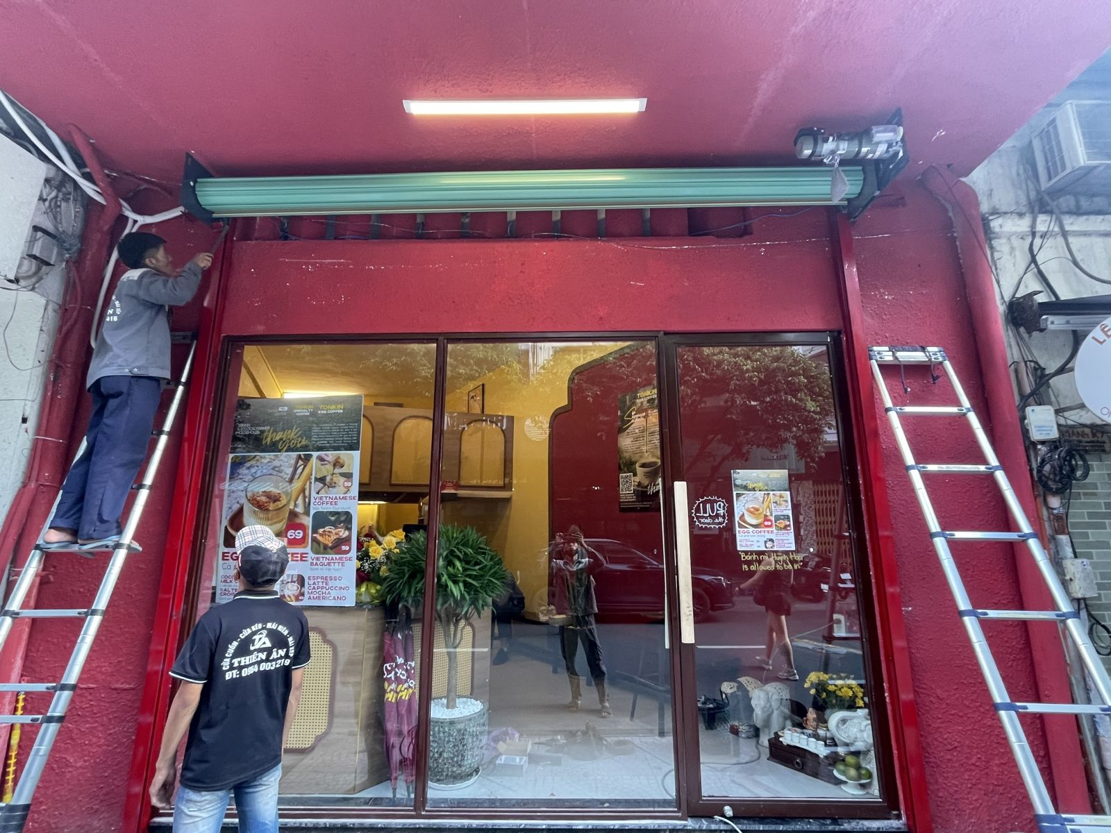 Dịch Vụ Sửa Chữa & Bảo Trì Cửa Cuốn 24/7 Giá Rẻ Uy Tín Tại TPHCM