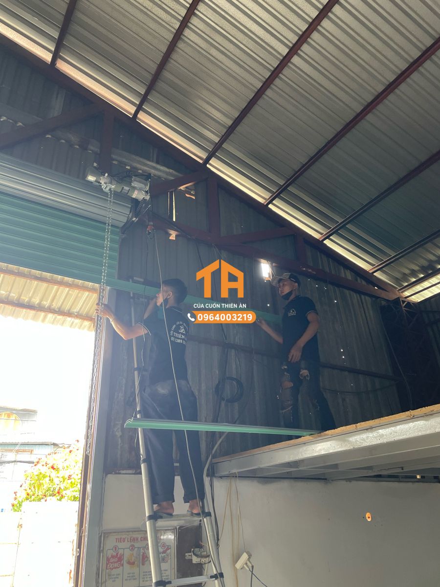 sửa cửa cuốn