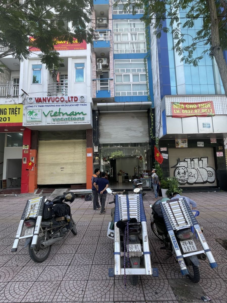 Cứu hộ cửa cuốn tại tp hcm