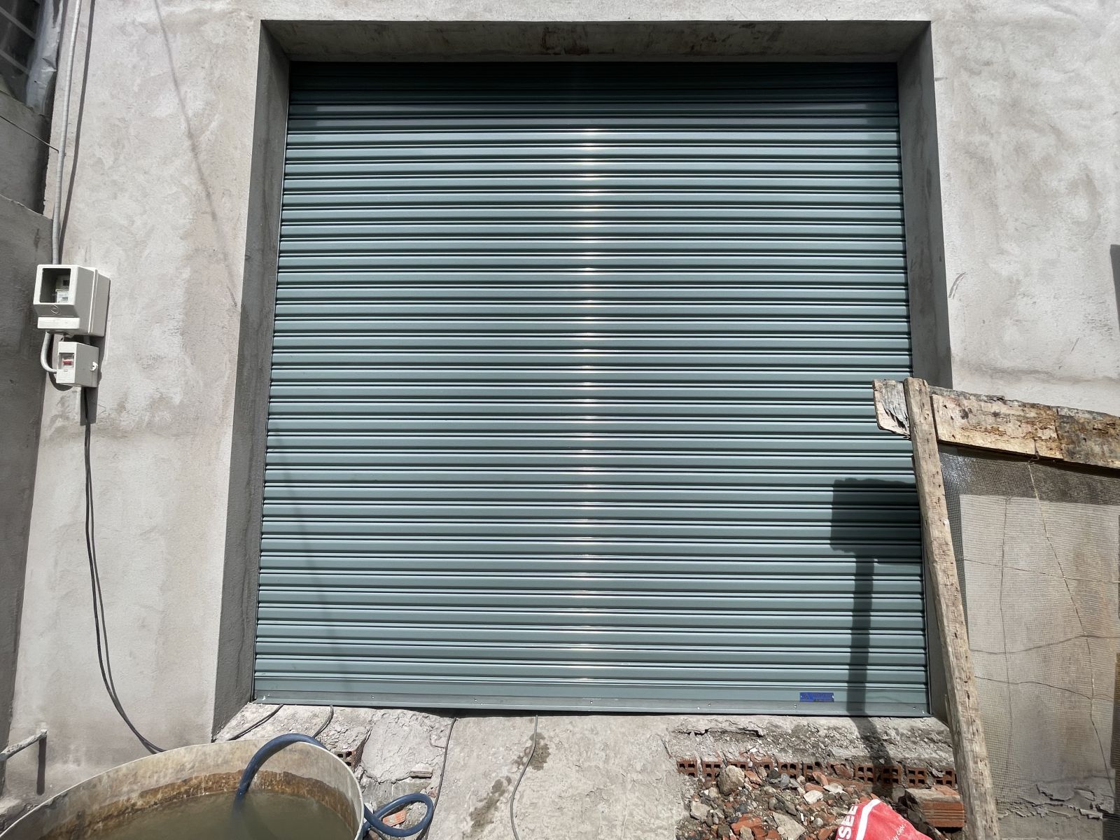cửa cuốn q12